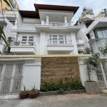 Biệt thự VIP Nguyễn Văn Thủ, 3 Tầng mới, DT 180m2, ngang 12.4m