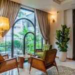 Khách sạn mới 5 tầng, MT Sông Nhuệ, khu sân bay Tân Bình, DT 14x20m, giá giảm sâu