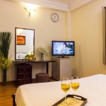 Khách sạn ngay chợ Bến Thành, 10 tầng, 26 phòng, 99 tỷ, vị trí Vip