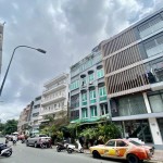 Khan hiếm, MT Nguyễn Ngọc Phương, khu VIP, ngay phố Nhật, DT 8x18m, Hầm 5 Tầng