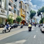 Khan hiếm, MT thương hiệu Võ Văn Tần, Q.3, DT 6.2x15m, sẵn HĐ thuê