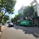 MT Calmette, Q.1, liền kề chợ Bến Thành, DT 4x18m, nhà 5 tầng