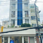 Toà nhà 8 tầng, MT Ngô Tất Tố, ngay Thị Nghè, DT 7.7x18m, sẵn HĐT