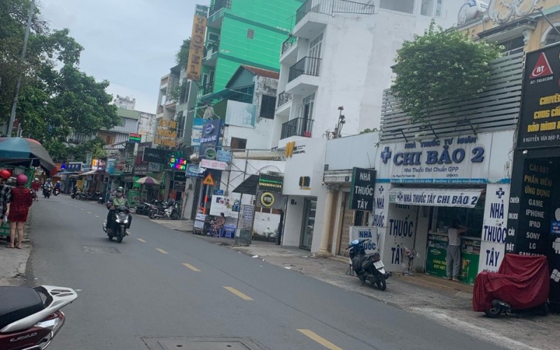 [115 tỷ] 550m2 Mặt Tiền Nguyễn Văn Đậu, ngay Phan Đăng Lưu, tiện xây Building