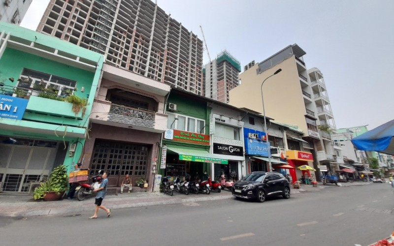[35 tỷ] - Mặt Tiền Đề Thám, ngay kế Bùi Viện. 4.4x18m, Tiện xây mới, H. Đông Bắc