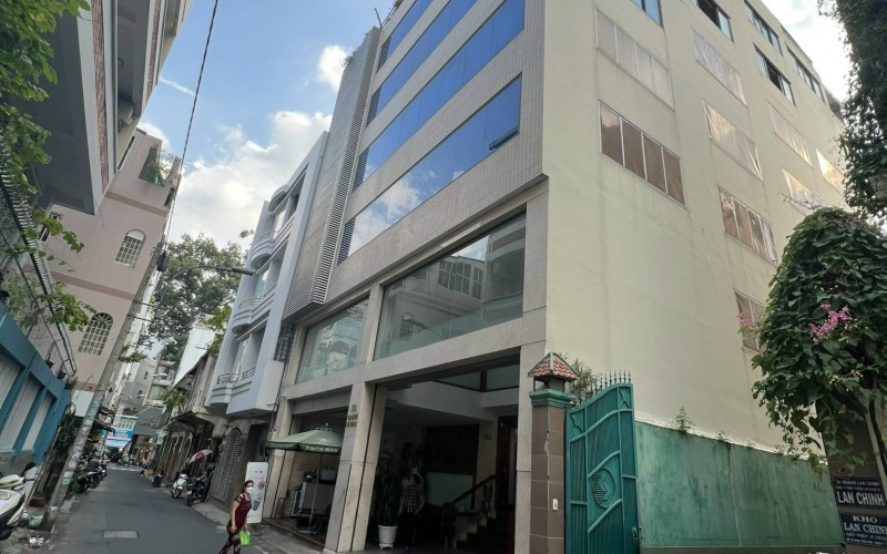 [80 tỷ] Nhà Mặt Tiền Quận 1, ngay Bến Thành, 8.6x18m, 153m2 Giá Quá Tốt