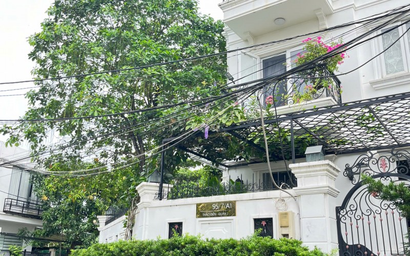 80 tỷ, Biệt thự đẹp, góc 2 Mặt Tiền Thảo Điền, 16x20m, 4 Tầng