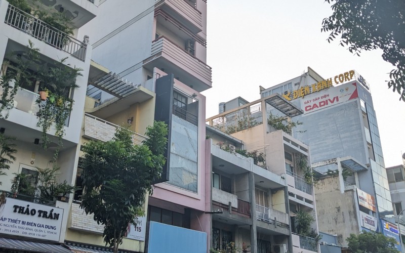 Bán Building Mặt Tiền Ký Con, Lửng 6 lầu, Giá 50 tỷ, kế chợ Bến Thành, khu Vip