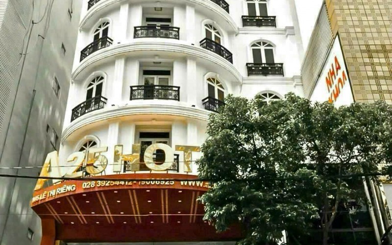 Bán Khách Sạn 3 Sao 70 phòng, MT Lê Thị Riêng - 320 tỷ, Sổ hồng tư nhân