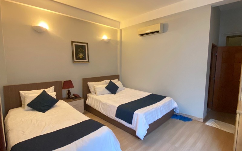 Bán Khách Sạn Bùi Viện, ngay khu Vip, chỉ 25 tỷ, đang cho thuê