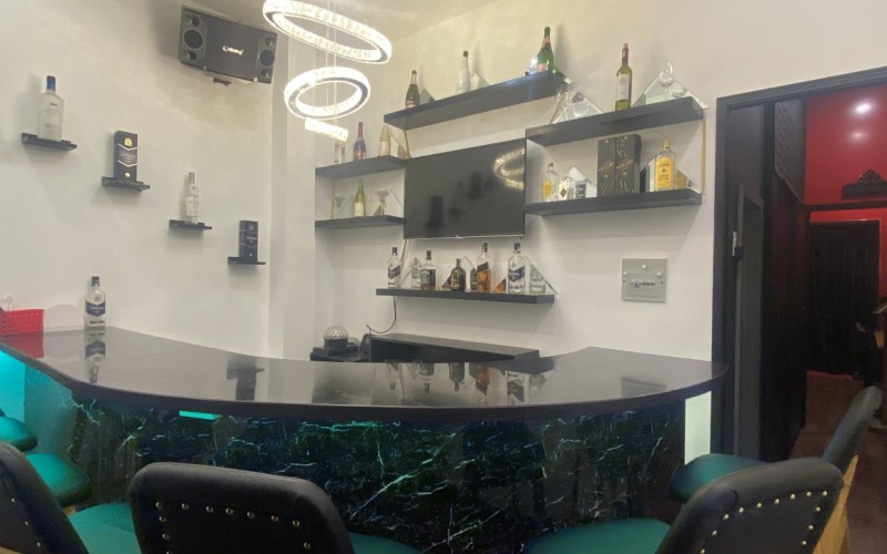 Bán nhà khu Vip 15B Lê Thánh Tôn, chỉ 14.9 tỷ, vị trí đẹp, gần mặt tiền