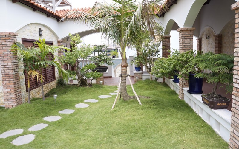 Biệt thự Vip Mặt Tiền kế Công Viên Lê Văn Tám, 10x23m, có hồ bơi, 125 tỷ