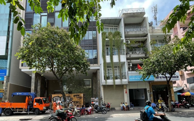 Chỉ 300tr/m2 TL, MT Nguyễn Đình Chiểu, Q.3, DT 131.2m2, nhà 5 tầng