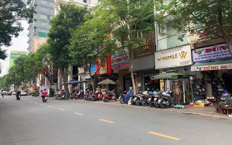 Đoạn đẹp nhất MT Lê Thị Hồng Gấm, ngay One Central Bến Thành, DT 4.2x19m, 4 tầng
