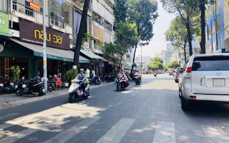 DT 236m2 - 13.5x19m, MT ngay Cống Quỳnh, gần Bến Thành, chỉ nhỉnh 110 tỷ