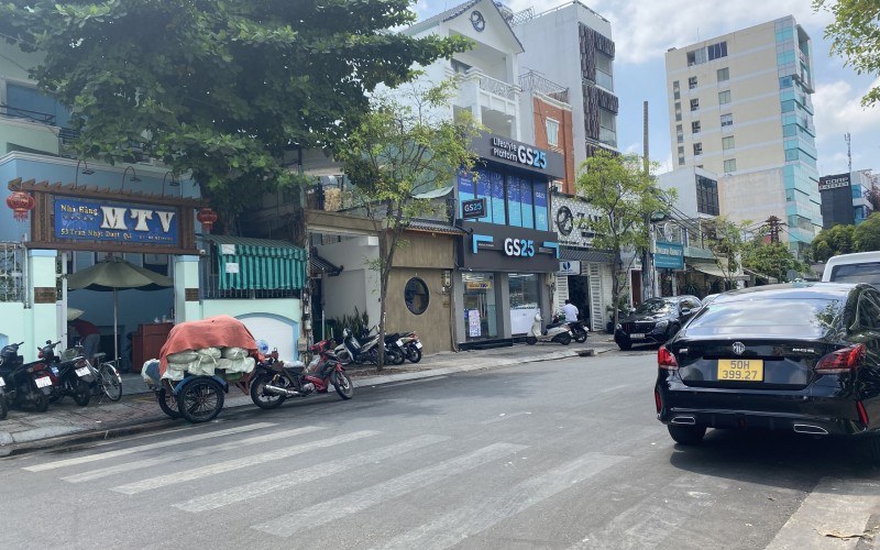 Giảm 5 tỷ, thiện chí bán, MT nội bộ Trần Quang Khải, gần Trần Nhật Duật, nhà 5 tầng, chỉ 2x tỷ