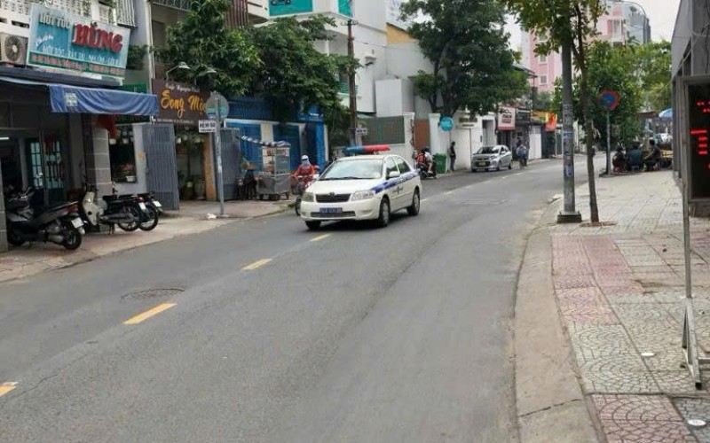 Góc 2 Mặt Tiền ngay Trần Hưng Đạo. 5.5x21m. 4 tầng, 55 tỷ