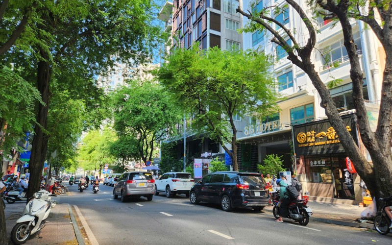 Góc 2 Mặt Tiền Siêu Vip Lê Thánh Tôn, 6 tầng, Tài Sản Luxury, 159 tỷ