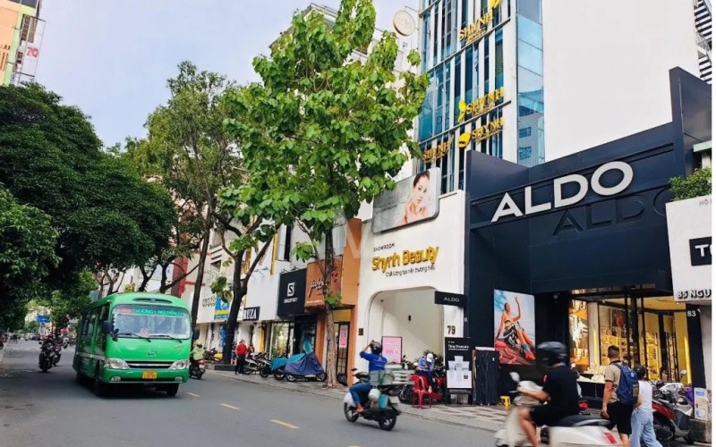 Góc 2 MT Nguyễn Trãi, thương hiệu sang trọng ngay Bến Thành, DT 9.7x21m, HĐT 320tr/th