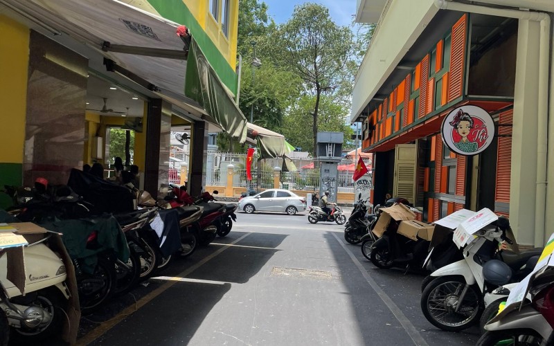 Hẻm kinh doanh VIP Tôn Thất Tùng, Q.1, DT 4x18m, nhà 4 tầng, sẵn HĐ thuê