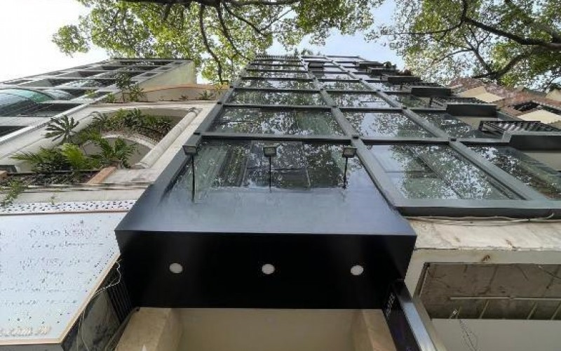 Khách sạn 10 tầng mới, MT Bùi Thị Xuân, Q.1, HĐ thuê 12.000$/tháng