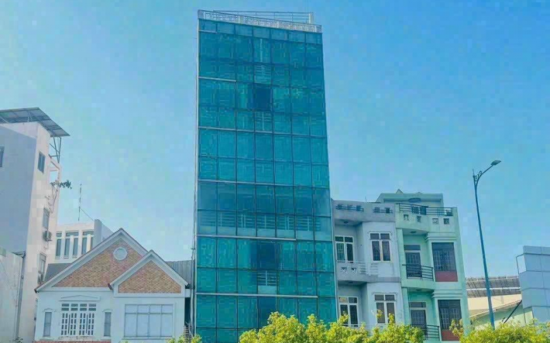 Khan hiếm, Tòa nhà 10 Tầng, MT Võ Văn Kiệt, Q.1, HĐ thuê cũ 10.800$/tháng