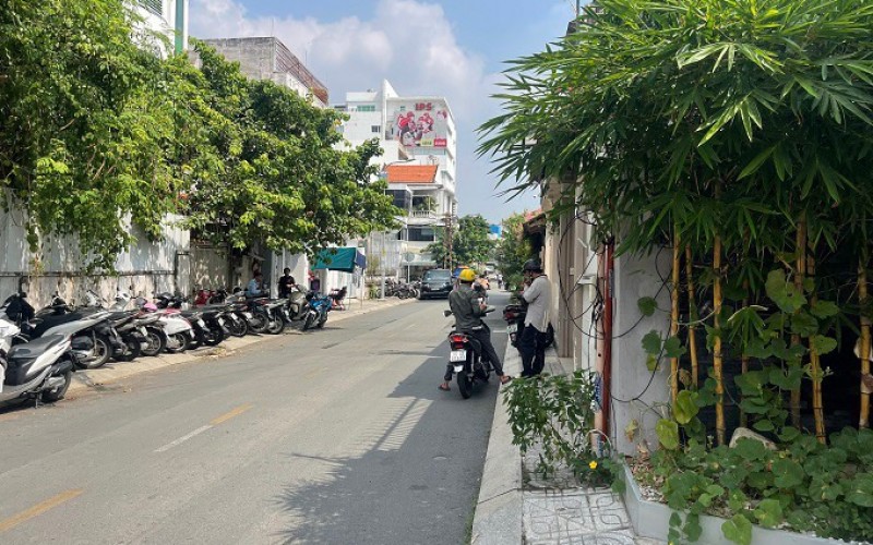 Khuôn đất đẹp, MT Trần Quý Khoách, Q.1, DT 366m2 - 14x26m