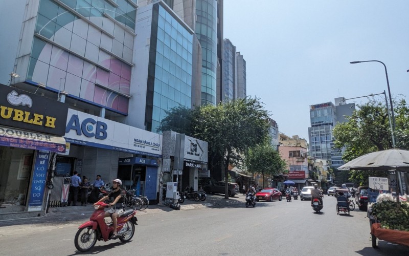 Mặt Tiền Cống Quỳnh, ngay Bùi Viện, 50 tỷ, kinh doanh sầm uất