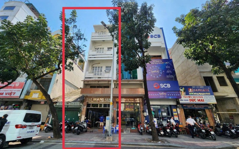 Mặt tiền Ký Con, ngay kế One Central, 4x18m. 5 tầng, chỉ 4x tỷ