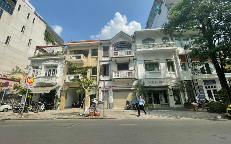 Mặt tiền Nguyễn Đình Chiểu, Q1, 6x17.5m, 3T. cho thuê 100tr/th. 65 tỷ TL