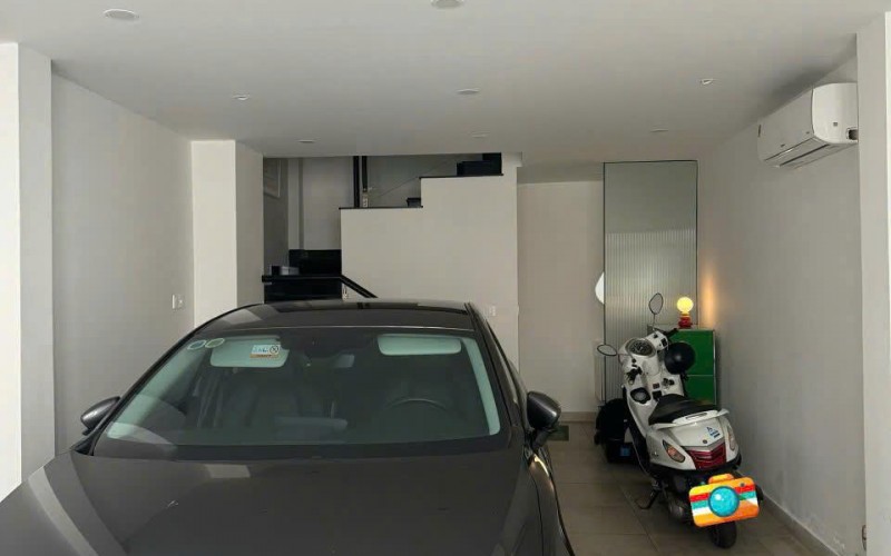 Mặt tiền Tân Định. 4.3x10m, 5 tầng, nhà mới, 17.9 tỷ