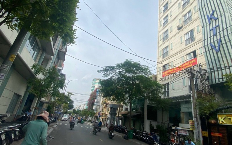 Mặt Tiền Trần Nhật Duật, 9.5x15.2m, Ngang siêu đẹp, Giá chỉ 66 tỷ, 4 tầng