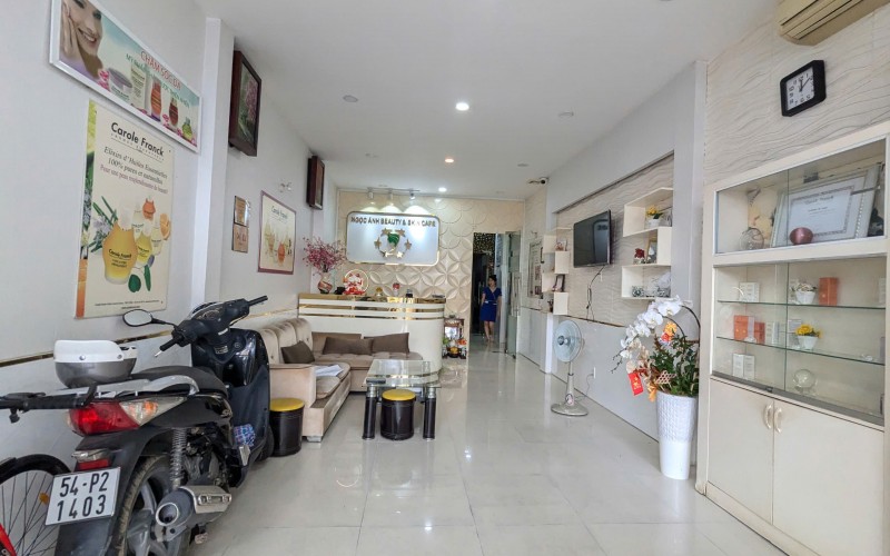 Mặt tiền Trần Quang Khải, có hẻm hậu,vị trí đẹp nhất, chỉ 32.5 tỷ