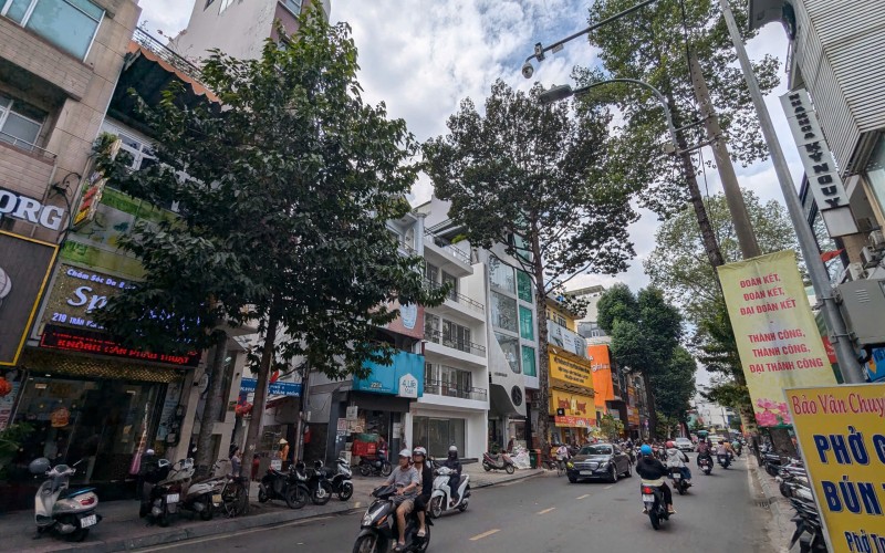 Mặt tiền Trần Quang Khải, có hẻm hậu,vị trí đẹp nhất, chỉ 32.5 tỷ