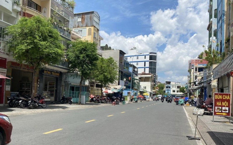 MT Cô Bắc, Q.1, đoạn gần Nguyễn Khắc Nhu, DT 92.3m2, nhà 4 tầng, sẵn HĐ thuê