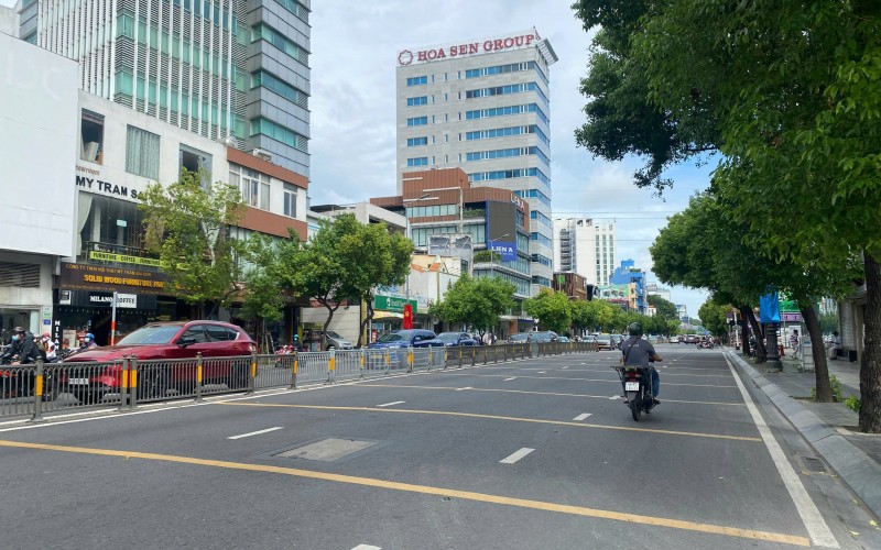 MT Ngay Nguyễn Văn Trỗi, DT 466m2, ngang 19m khan hiếm, tiện xây building