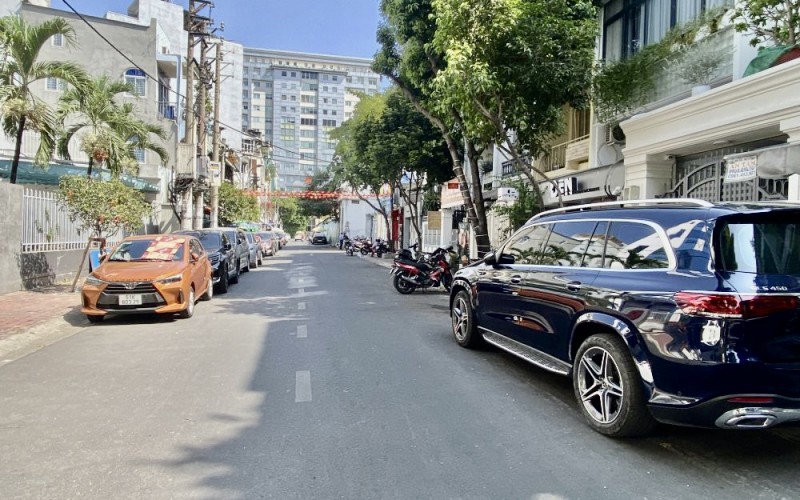 MT Tân Định, Q.1, khu sang trọng, VP công ty, DT 4x20m
