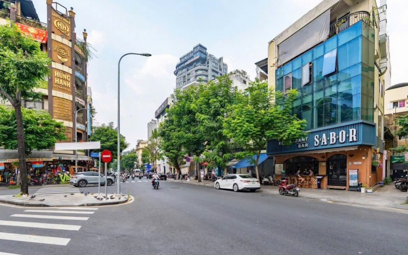 Ngang hơn 12m, khan hiếm tại Bến Thành, Góc 2 MT Yersin, đoạn gần Lê Thị Hồng Gấm, văn phòng, khách sạn, TMDV,…