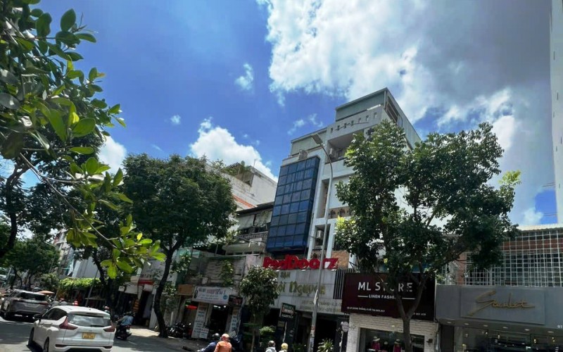 Nhà 7 tầng, vị trí đẹp, MT Lý Chính Thắng, DT 106.4m2 - 4.4x24m, sẵn HĐ thuê