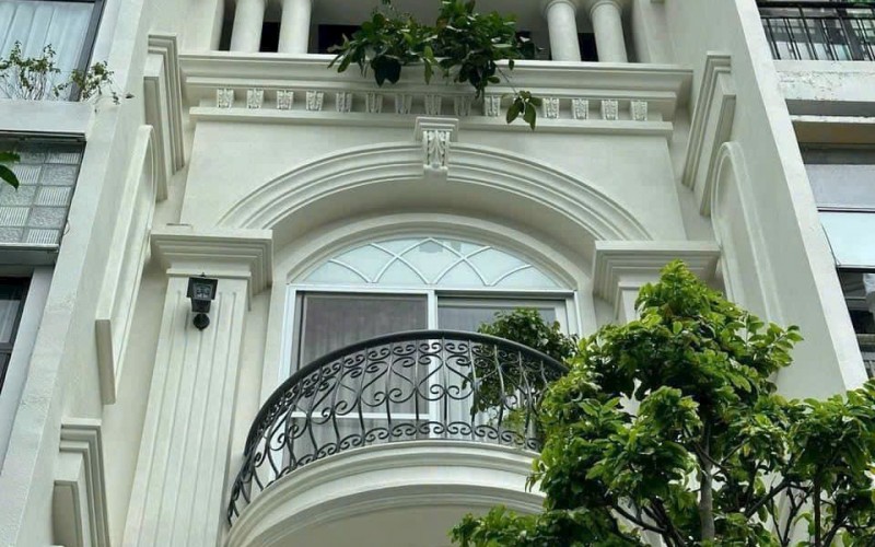 Nhà đẹp ở liền, MT P.Tân Định, Quận 1, khu sang trọng, DT 4.1x19.5m
