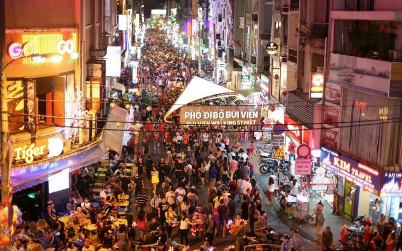 Nhà Phạm Ngũ Lão, khu Hotel, kinh doanh quá tốt, 4x14m, chỉ 23.5 tỷ, 2 Mặt
