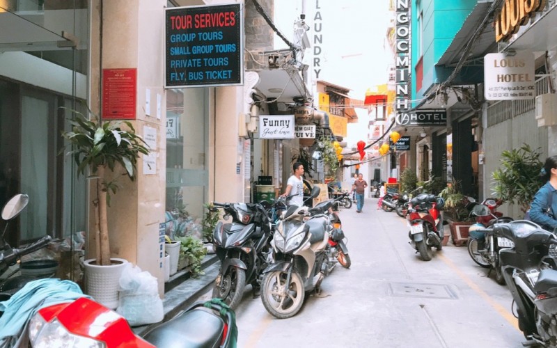 Nhà Phạm Ngũ Lão, khu Hotel, kinh doanh quá tốt, 4x14m, chỉ 23.5 tỷ, 2 Mặt