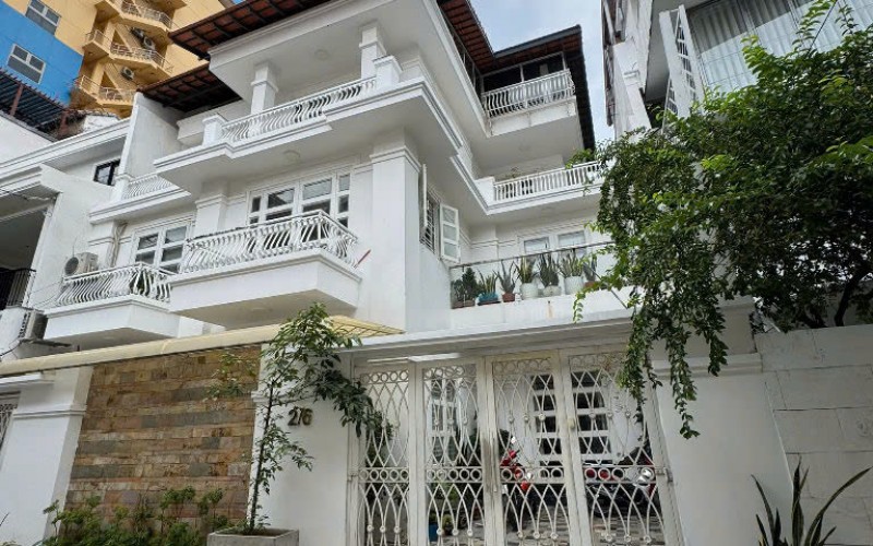 Siêu hiếm, quá tốt, Biệt thự Quận 1, 180m2, chỉ 55 tỷ, Ở Tuyệt Vời