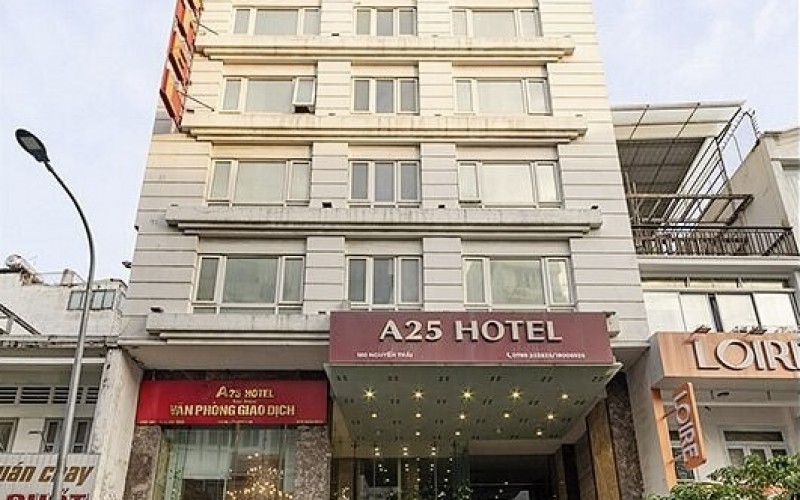 Tòa khách sạn Nguyễn Trãi, DT 12x20m, Hầm 10 Tầng, HĐT 1.2 tỷ/tháng