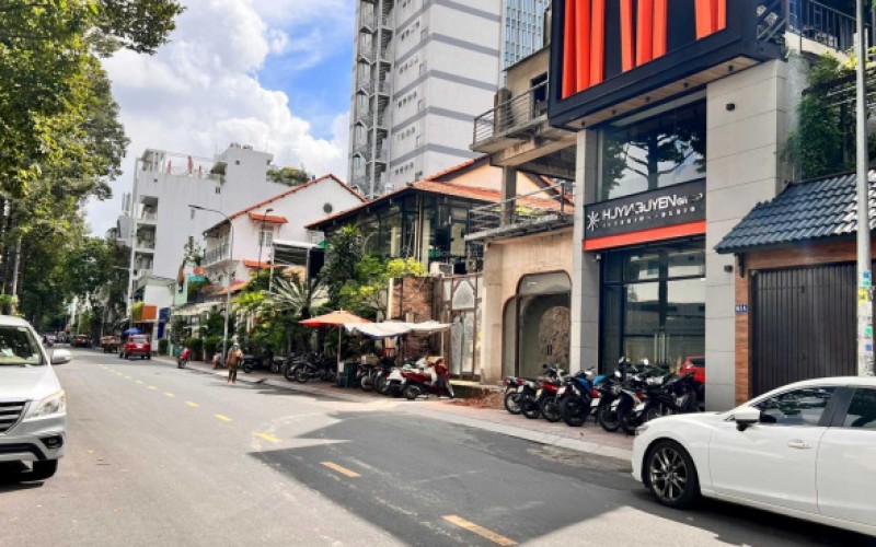 Tòa nhà 9 Tầng, MT Hồ Xuân Hương, Quận 3, DT 14x21m