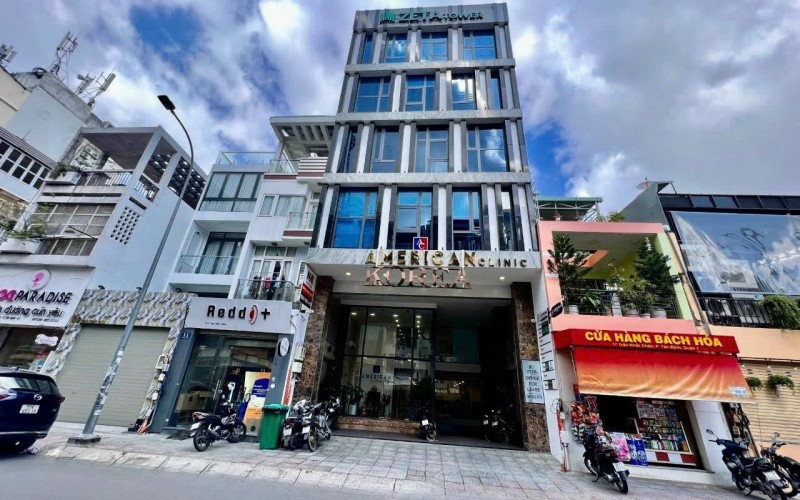 Tòa nhà 9 Tầng Mới, MT Trần Khắc Chân, Q.1, DT 8x23.5m, HĐ thuê 300tr/th