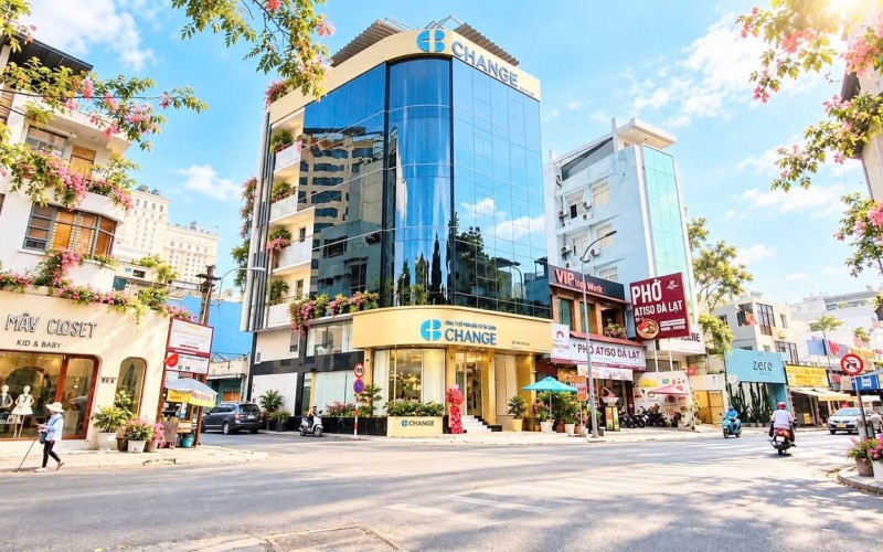 Toà nhà Góc 2 MT ngay Pasteur - Trần Quốc Toản, Hầm 7 Tầng, HĐT 10.000$/th