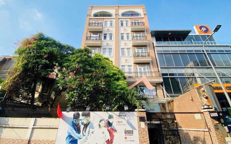 Toà nhà Hầm 7 Tầng, MT ngay Trần Quang Khải, DT 340m2, ngang 14m nổi bật, sẵn HĐT