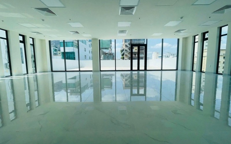 Tòa Nhà Quận 1, 17x25, 2 Hầm 6 tầng, 250 tỷ, Kết cấu Hoàn Chỉnh