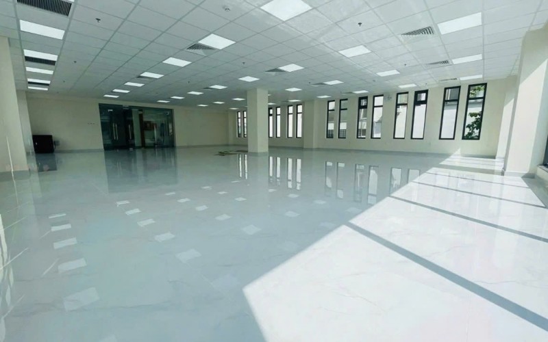 Tòa Nhà Quận 1, 17x25, 2 Hầm 6 tầng, 250 tỷ, Kết cấu Hoàn Chỉnh